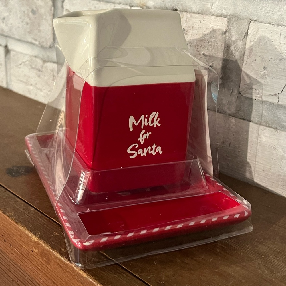 Target Bullseye 2025 Christmas Milk and Cookies for Santa Ceramic Carton‎ & Tray
